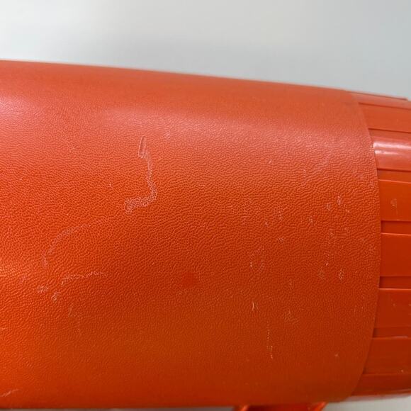 Vintage Tupperware Early 70's Orange Pitcher 2.2 Liter Push Button Vacuum Lid - Picture 7 of 9